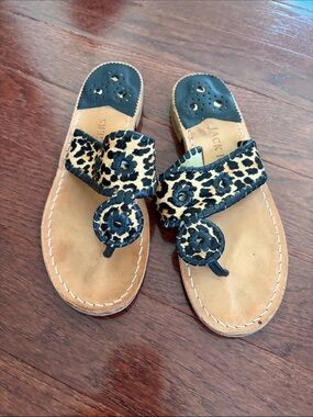Jack Rogers - Leopard Calf Hair Whipstich leather Thong Sandals - size 8